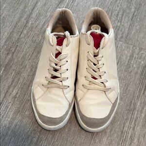 Women’s white & grey sneakers